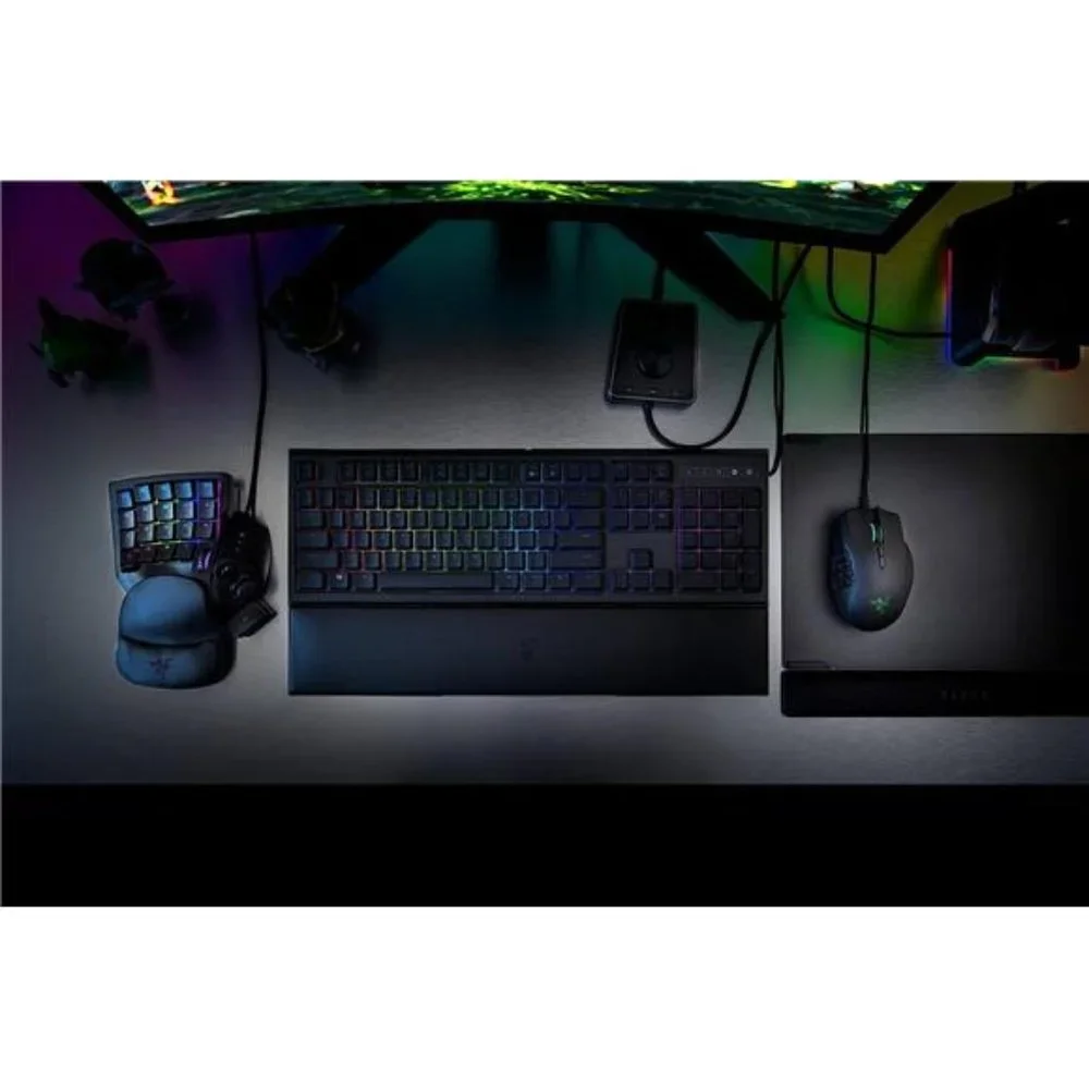 Razer Tartarus V2 Gaming Keypad:Mecha-Membrane Key Switches-One Handed Keyboard